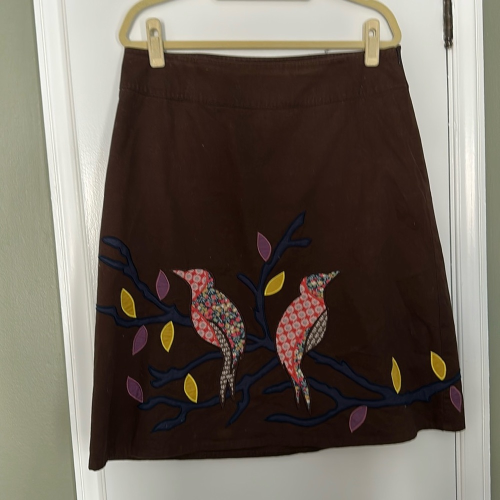 Boden skirt with embroidered birds!
